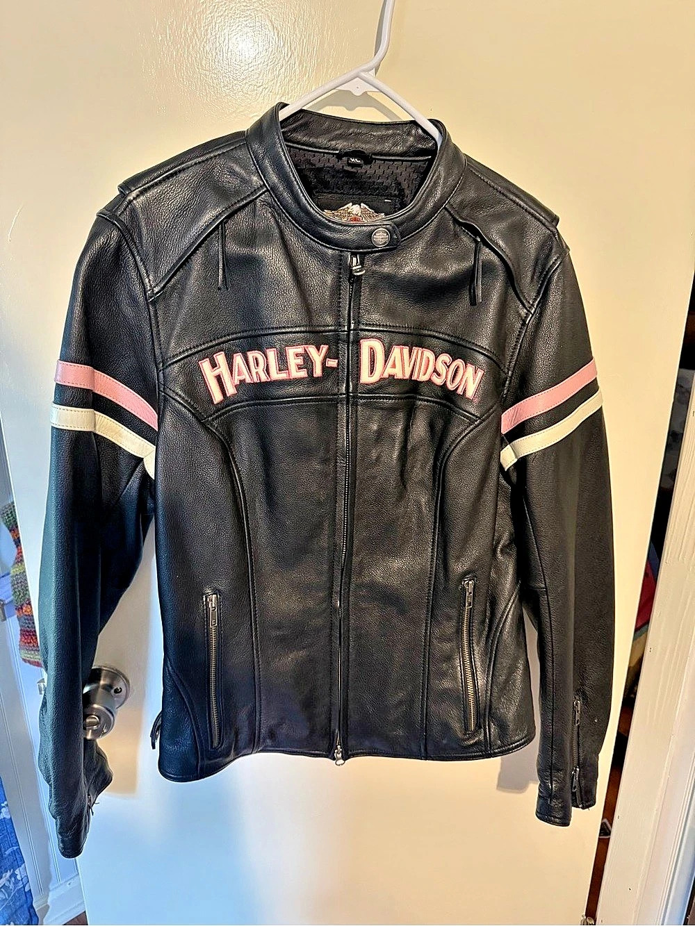 Women’s XL Harley-Davidson 97038-11VW Leather Motorcycle Jacket in Black & Pink